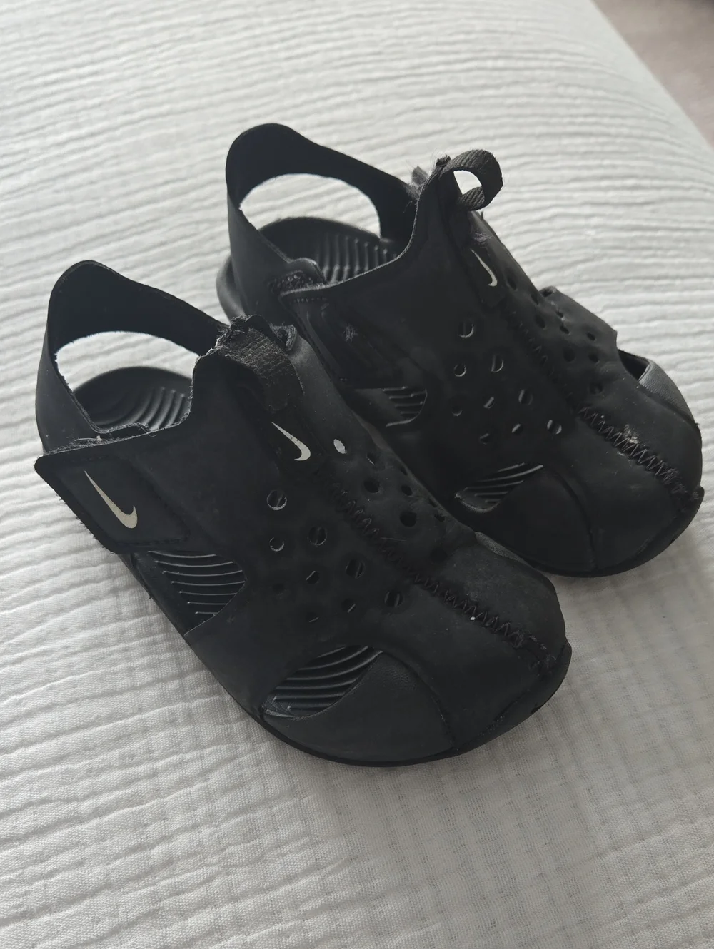 Nike Sunray Sandals 8C